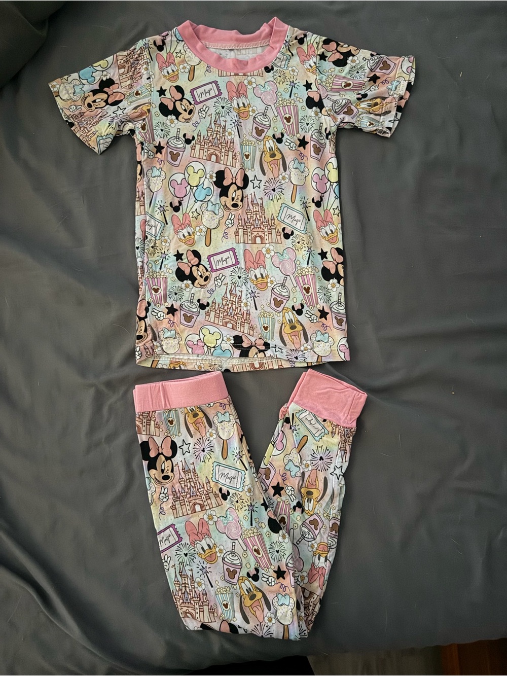 &me Bamboo Disney’s Minnie Mouse Short Sleeve Pants PJ Set 4T VGUC